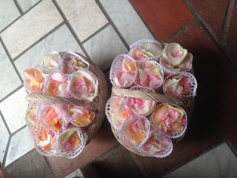 k-Blütenkonfetti für die Gäste 2.JPG